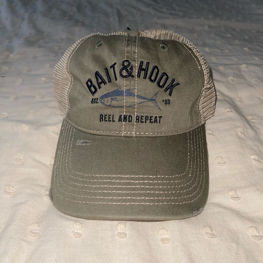 Brand green and tan new salt life trucker hat.